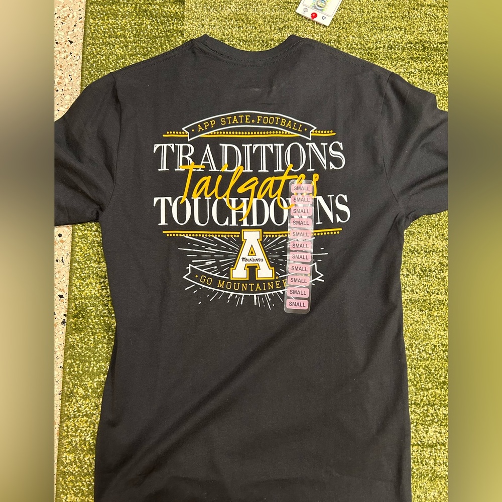 ‼️NEW‼️ Appalachian state university tee